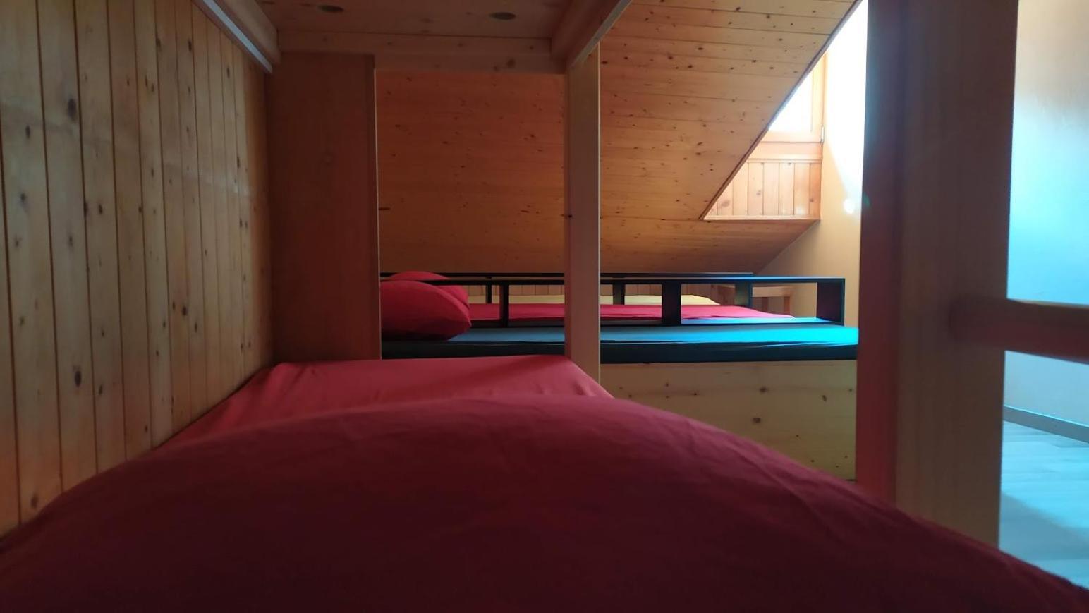 Petit Velan - Coworking & Coliving Vandrarhem Bourg-Saint-Pierre Exteriör bild