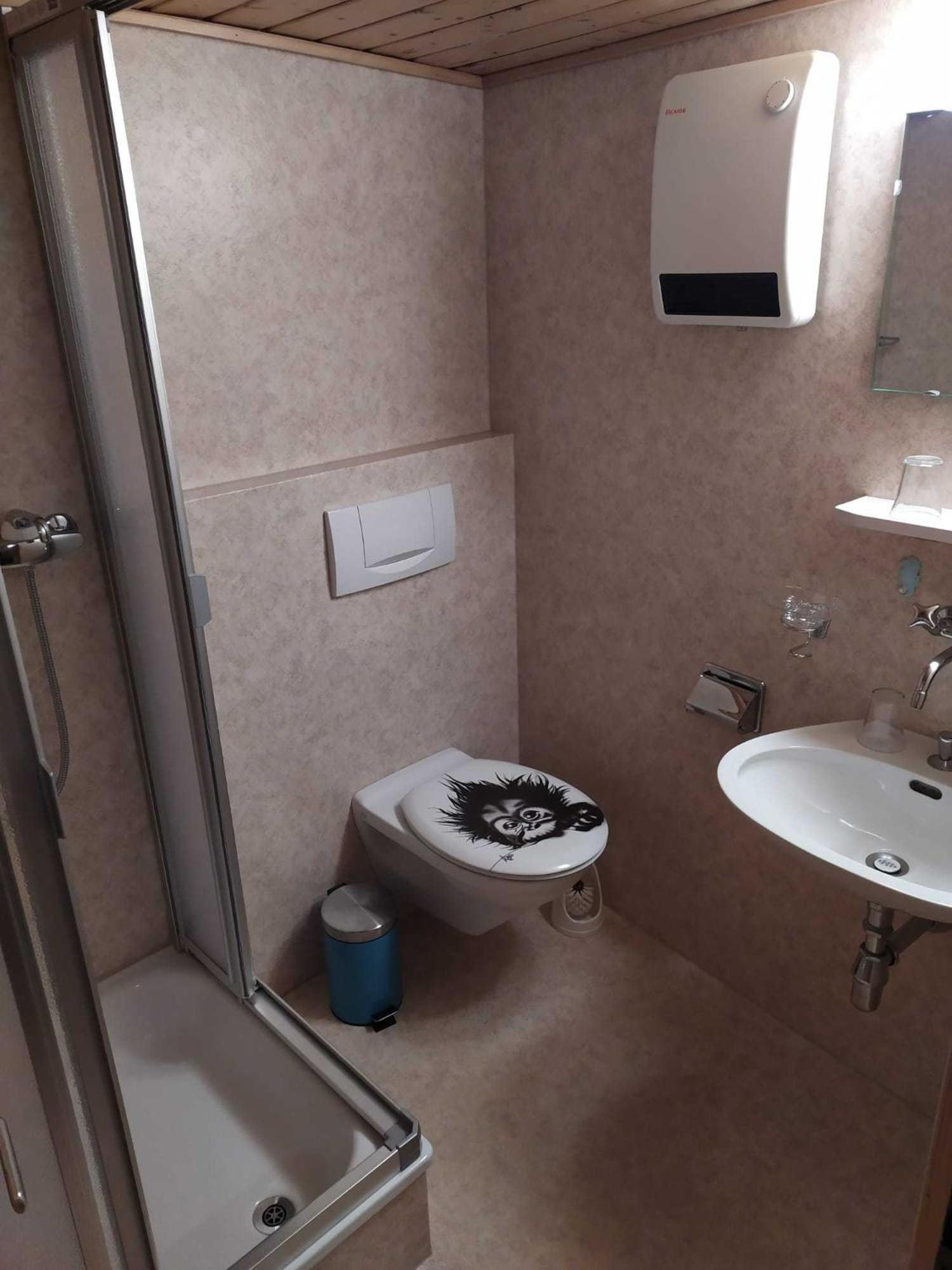 Petit Velan - Coworking & Coliving Vandrarhem Bourg-Saint-Pierre Exteriör bild